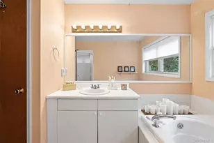 15 Aron Ct, Spring Valley, NY 10977 - Photo 18