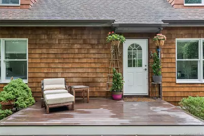 15 Hawthorne Street, East Hampton, NY 11937 - Photo 2
