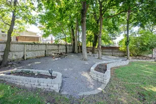 294 Deer Rd, Ronkonkoma, NY 11779 - Photo 28