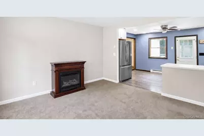 22 Hill View Drive, New Windsor, NY 12553 - Photo 6