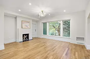 180-24 Grand Central Pkwy, Jamaica, NY 11432 - Photo 24