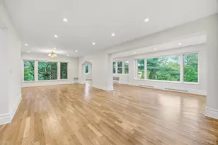 180-24 Grand Central Pkwy, Jamaica, NY 11432 - Photo 22
