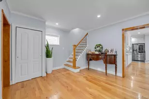 93 1st St, New Hyde Park, NY 11040 - Photo 8