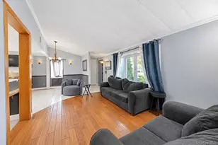 346 Jamaica Ave, Medford, NY 11763 - Photo 6