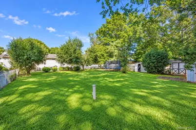 346 Jamaica Avenue, Medford, NY 11763 - Photo 34