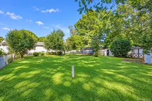 346 Jamaica Ave, Medford, NY 11763 - Photo 34