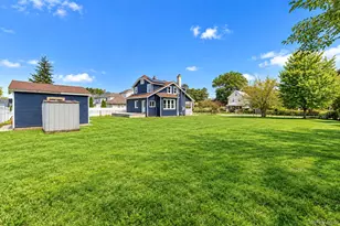 8 Burchell Blvd, Bay Shore, NY 11706 - Photo 6