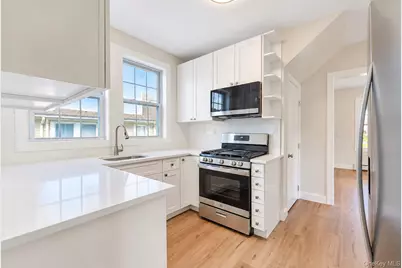 8 Burchell Boulevard, Bay Shore, NY 11706 - Photo 22