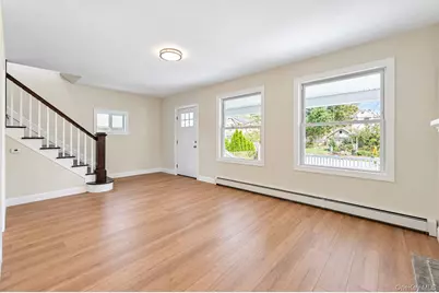 8 Burchell Boulevard, Bay Shore, NY 11706 - Photo 16