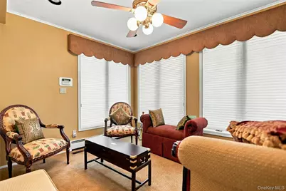 39 Orchard Court, Woodbury, NY 11797 - Photo 12