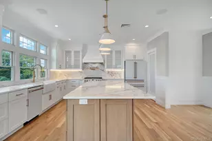 3681 Naomi St, Seaford, NY 11783 - Photo 16