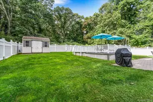 53 State Pl, Huntington, NY 11743 - Photo 26