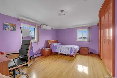 65-24 Ellwell Crescent, Rego Park, NY 11374 - Photo 16