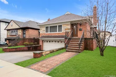 65-24 Ellwell Crescent, Rego Park, NY 11374 - Photo 2