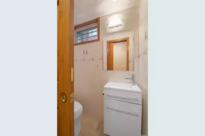 65-24 Ellwell Crescent, Rego Park, NY 11374 - Photo 20