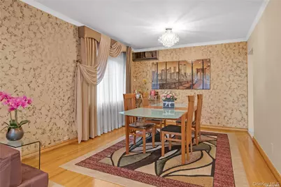 65-24 Ellwell Crescent, Rego Park, NY 11374 - Photo 8