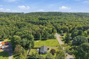 15 Countryman Ln, Wallkill, NY 12589 - Photo 2