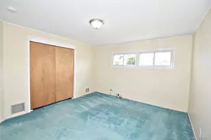 400 S Long Beach Ave, Freeport, NY 11520 - Photo 10