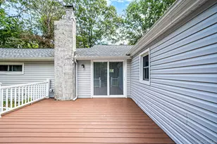 4 Oak Ln, Coram, NY 11727 - Photo 22