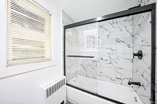 4 Oak Ln, Coram, NY 11727 - Photo 18