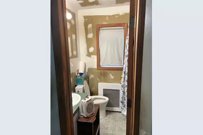 304 Lorraine Street, Bellmore, NY 11710 - Photo 10