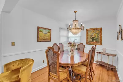 5310 Overbrook Street, Douglaston, NY 11362 - Photo 8