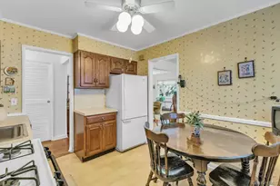 53-10 Overbrook St, Douglaston, NY 11362 - Photo 12