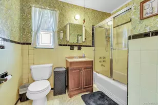 53-10 Overbrook St, Douglaston, NY 11362 - Photo 16