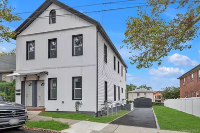 2511 126th Street, Flushing, NY 11354 - Photo 2