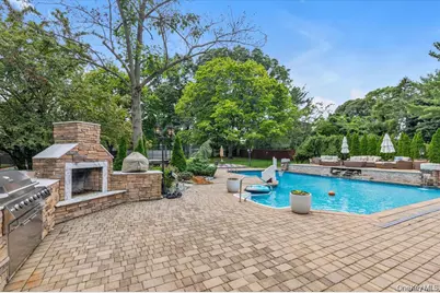 65 Threepence Drive, Melville, NY 11747 - Photo 38