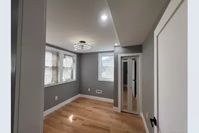 16731 109th Avenue, Jamaica, NY 11433 - Photo 8