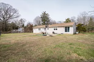 270 Old Commack Rd, Kings Park, NY 11754 - Photo 24
