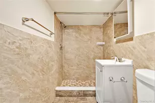 21-35 24th St, Astoria, NY 11105 - Photo 10