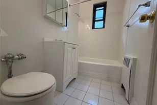 23 Schenck Ave, Great Neck, NY 11021 - Photo 14