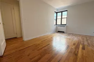 23 Schenck Ave, Great Neck, NY 11021 - Photo 4