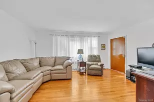 2839 Zulette Ave, Bronx, NY 10461 - Photo 2
