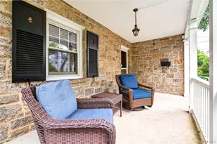34 Smith Ave, White Plains, NY 10605 - Photo 4