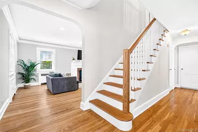 34 Smith Avenue, White Plains, NY 10605 - Photo 22