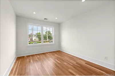 51 Willis Avenue, Syosset, NY 11791 - Photo 32