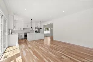 51 Willis Ave, Syosset, NY 11791 - Photo 24