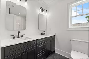 51 Willis Ave, Syosset, NY 11791 - Photo 30