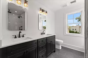 51 Willis Ave, Syosset, NY 11791 - Photo 38