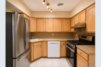 2357 Demeyer Street, Bronx, NY 10469 - Photo 20