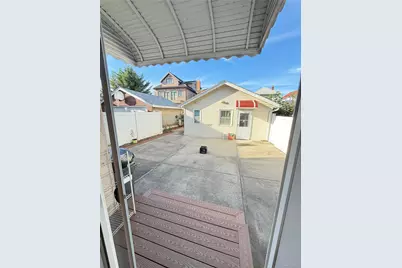 18917 45th Avenue, Flushing, NY 11358 - Photo 20