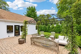 800 Washington Dr, Centerport, NY 11721 - Photo 32