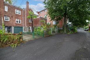 144-17 77th Ave, Kew Gardens, NY 11367 - Photo 22