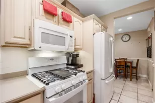 10 York Pl, Williston Park, NY 11596 - Photo 10
