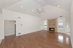 299 Pine Acre Blvd, Dix Hills, NY 11746 - Photo 10