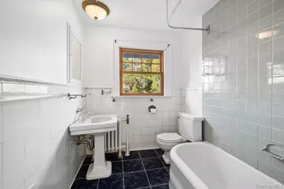 20 Whitfield Terrace, New Rochelle, NY 10801 - Photo 18
