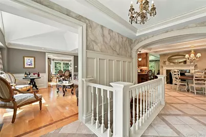 5 Hillsview Road, Stony Brook, NY 11790 - Photo 2